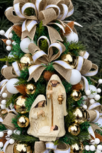 Mini Árvore Sagrada Família Dourada - 70cm e 110cm