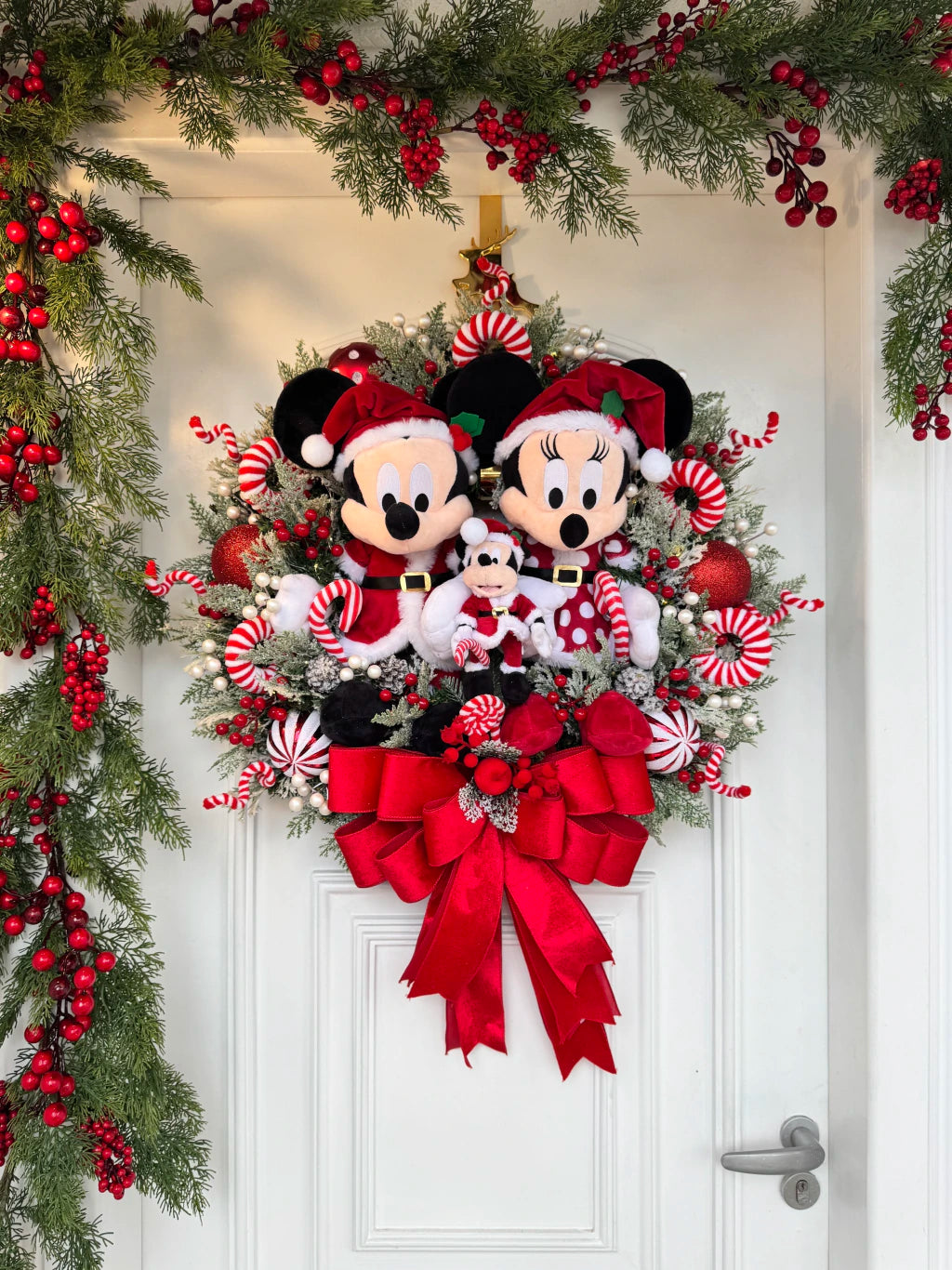 Guirlanda De Natal Família Disney 65cm C/ Led