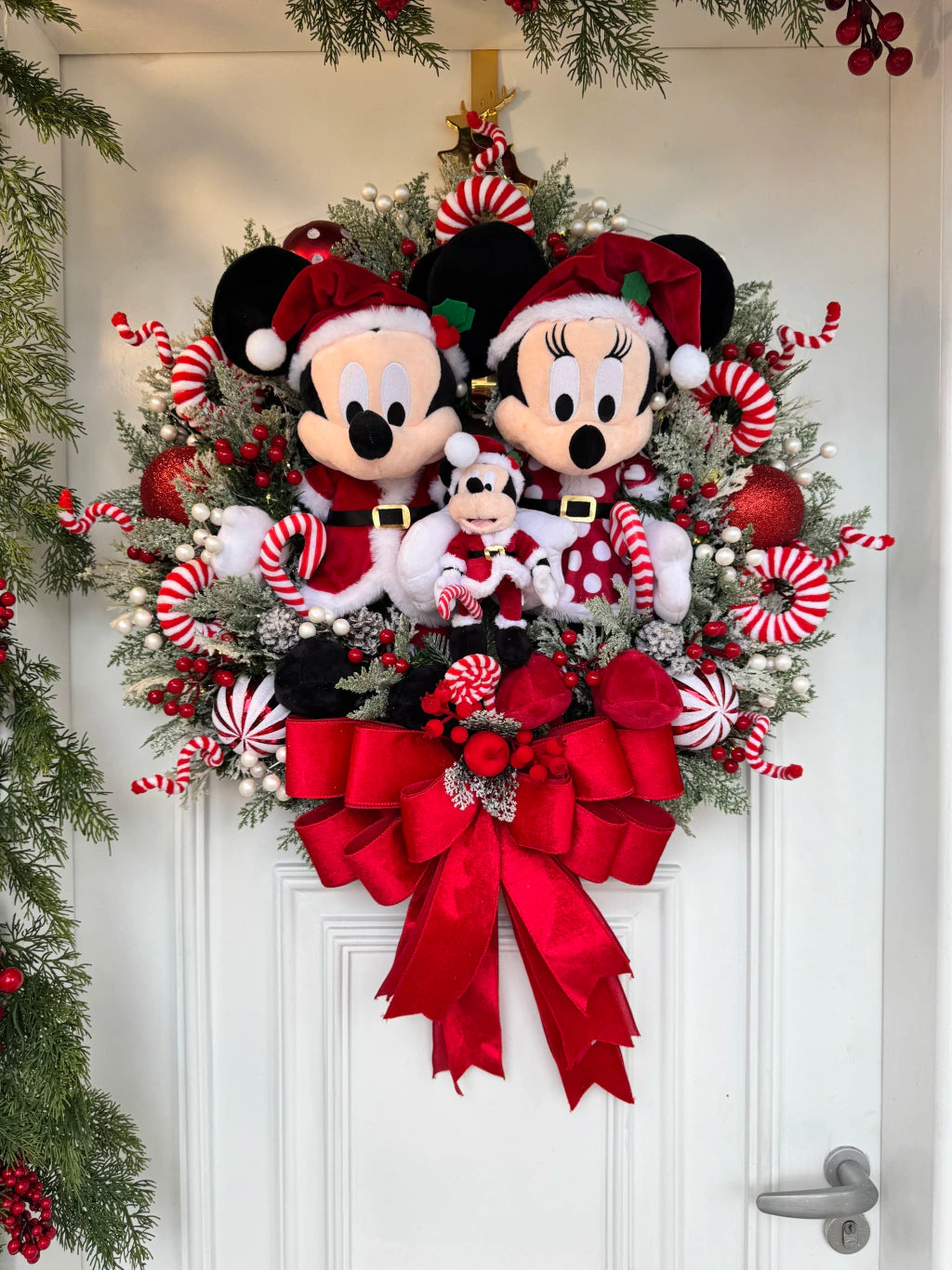 Guirlanda De Natal Família Disney 65cm C/ Led
